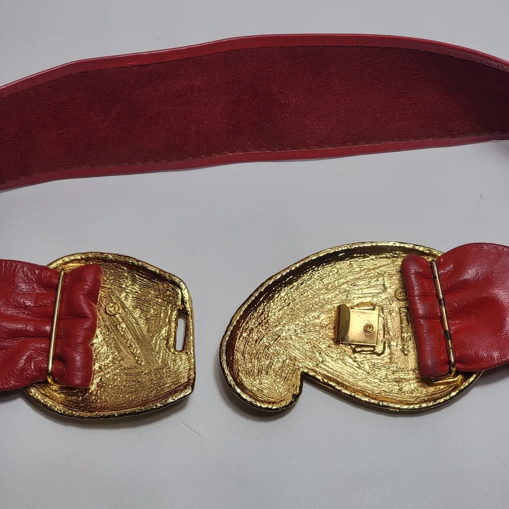 Leather Shop Vintage 80s Red Cinch Belt with Gold Metal Paisley Clasp, EUC, sz M